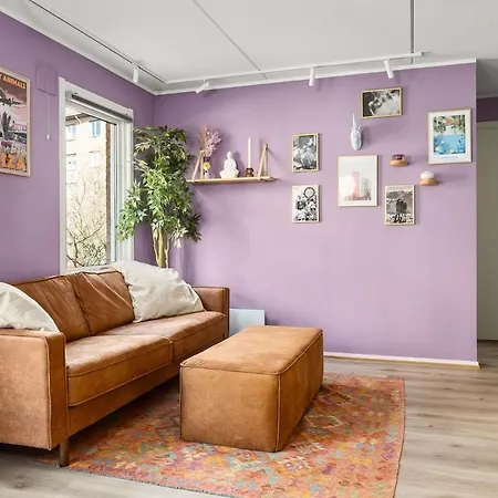 The Cozy Violet Hideaway Oslo