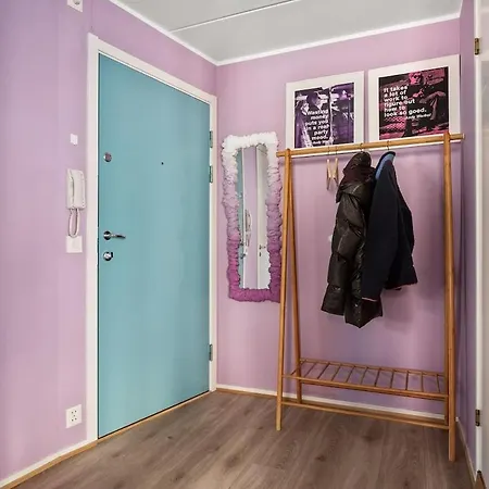 The Cozy Violet Hideaway Apartman